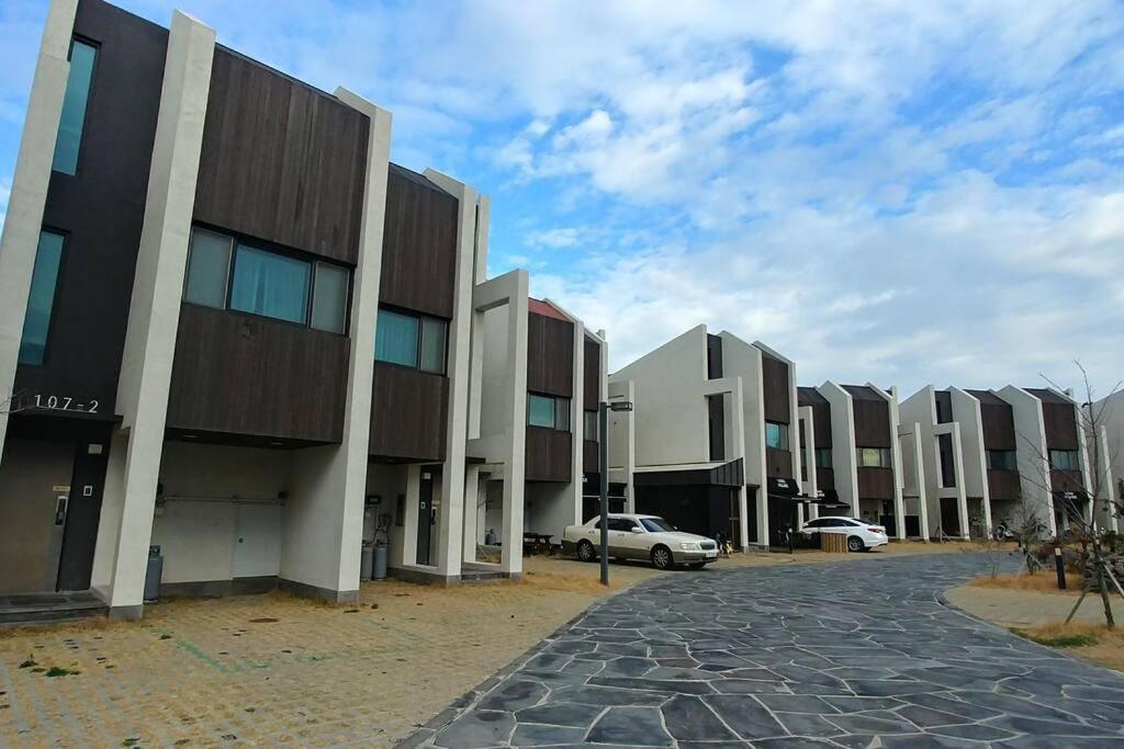 Coveted Palms Village Pension Csedzsu Kültér fotó